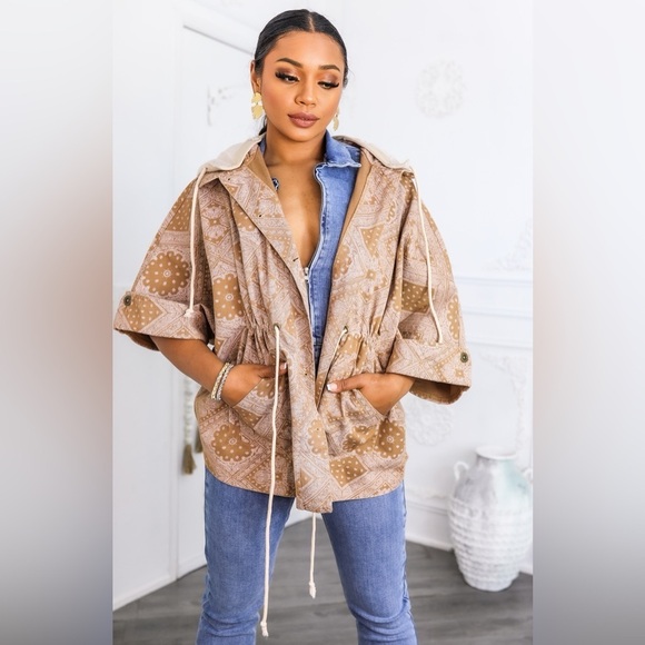 Stylish Tan Patterned Jacket - Picture 2 of 3